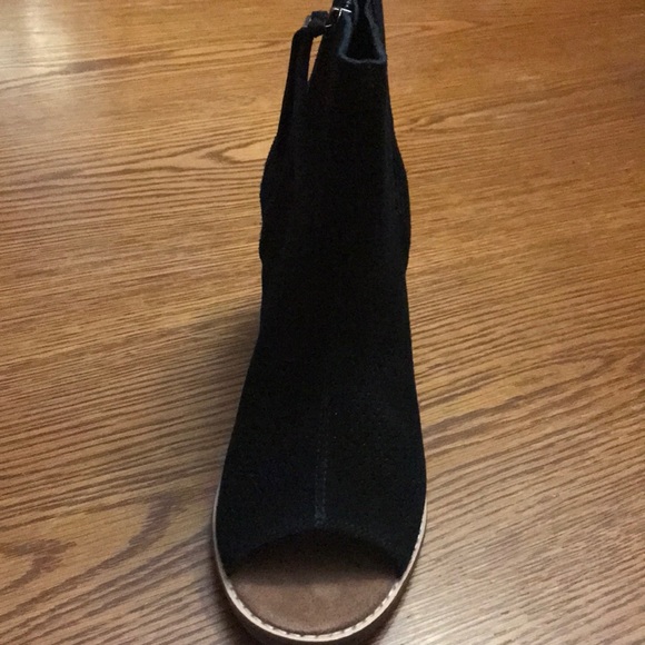 Tom’s black peep toe wedge - Picture 3 of 8